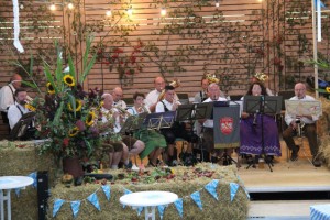 SAV=20Neuhauser=20Wiesn=20030