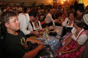 SAV=20Neuhauser=20Wiesn=20175